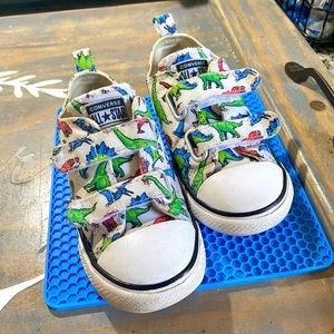 Converse toddler dinosaurs